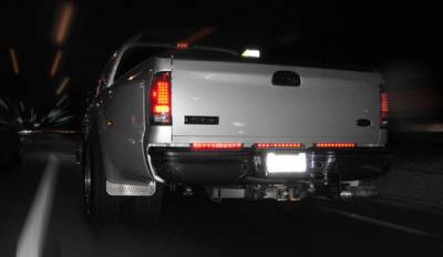 Recon Lighting - 15" Mini Tailgate Light Bar w/ Red LED Running Lights, Brake Lights, & Turn Signals with Clear Lens (Only Fits FORD & CHEVY/GMC Turbo Diesel & Heavy Duty Trucks) - Image 3