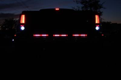 Recon Lighting - 15" Mini Tailgate Light Bar w/ Red LED Running Lights, Brake Lights, & Turn Signals with Clear Lens with White LED Reverse Lights (Only Fits FORD & CHEVY/GMC Turbo Diesel & Heavy Duty Trucks) - Image 4