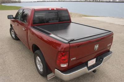 Retrax - PowertraxONE-Ram 1500 5.7' Bed---Not RamBox Option (09-up) w/ STAKE POCKET **ELECTRIC COVER** - Image 2